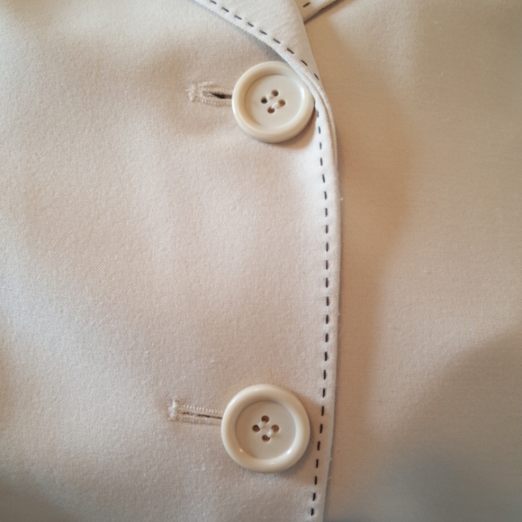 Nygard petite size 10 cream color dressy suit set - Picture 7 of 10